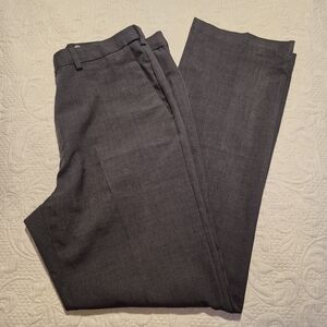 Haggar Men's size 34 x 34 black flex waist dress pants, VGUC